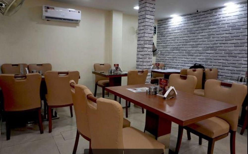 Hotel City Palace Βομβάη Εξωτερικό φωτογραφία